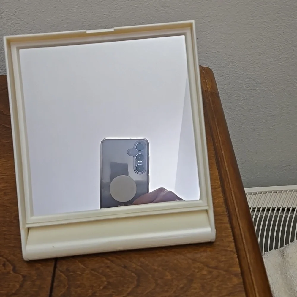 Artistry Dual Side Cosmetic Mirror